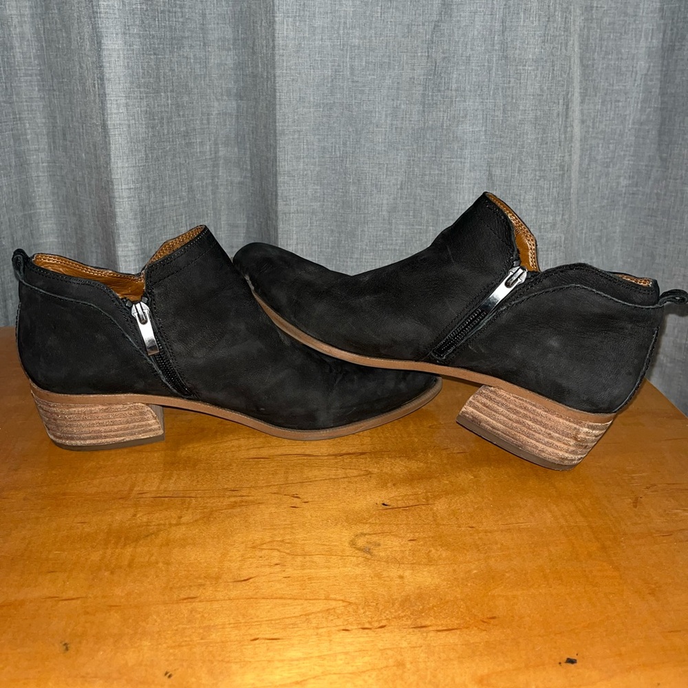 Women's Black Suede Ankle Boots Size 8.5
